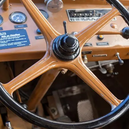 Chalet-hotel Beau-site מלון