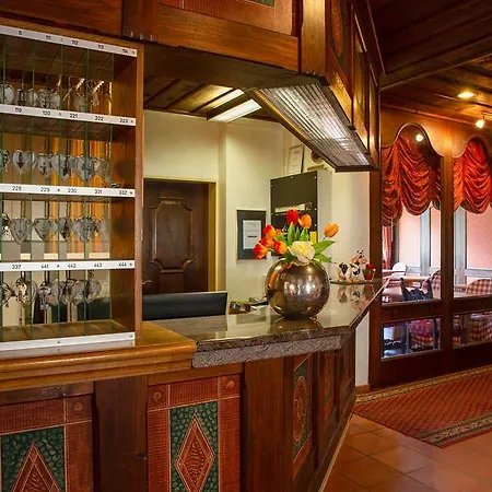 מלון Chalet-hotel Beau-site 4*